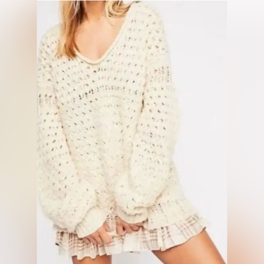 Free People Cream Crashing Waves Pullover Sweater Size Small NWT